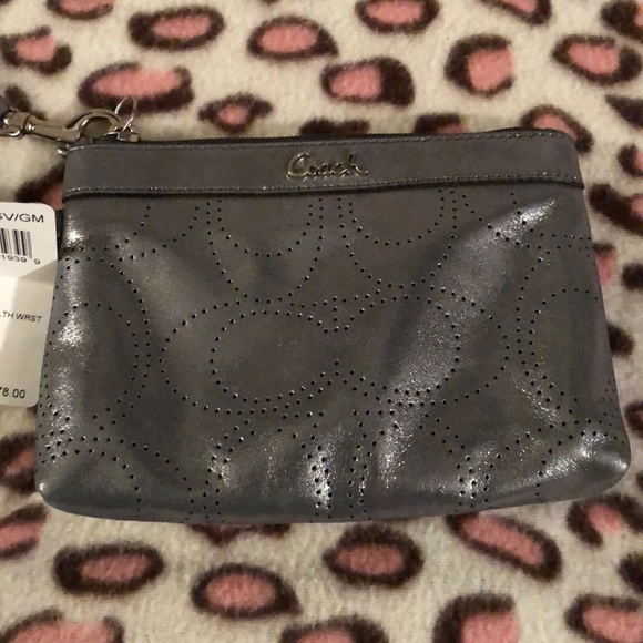Coach Handbags - Coach Wristlet